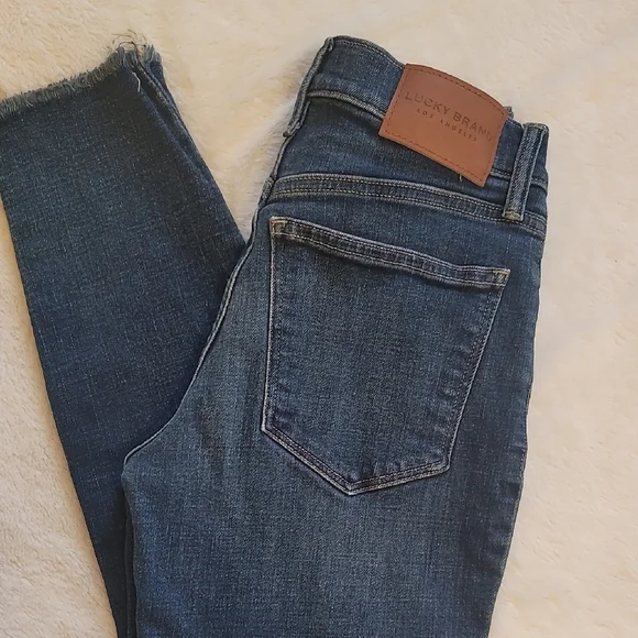 Lucky Brand Blue Ankle Cropped Jeans - Picture 4 of 4
